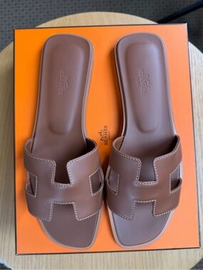 Hermes Brown Oran Leather Sandals size 40